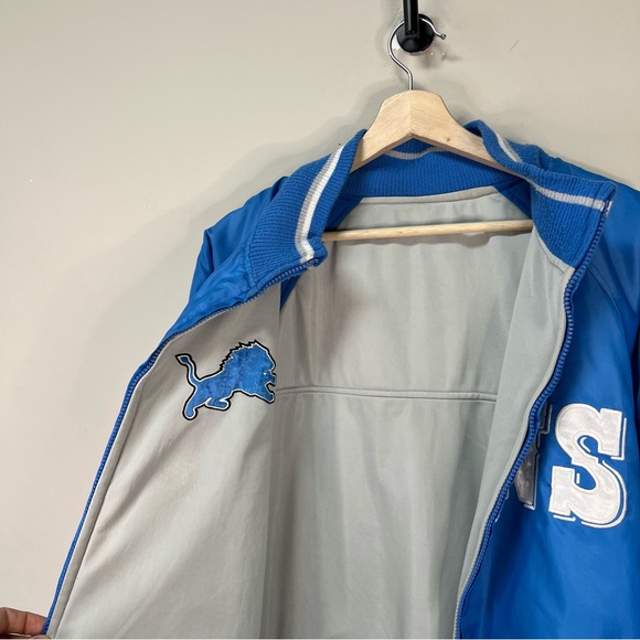 Reversible Detroit Lions Bomber Jacket - Picture 5 of 5